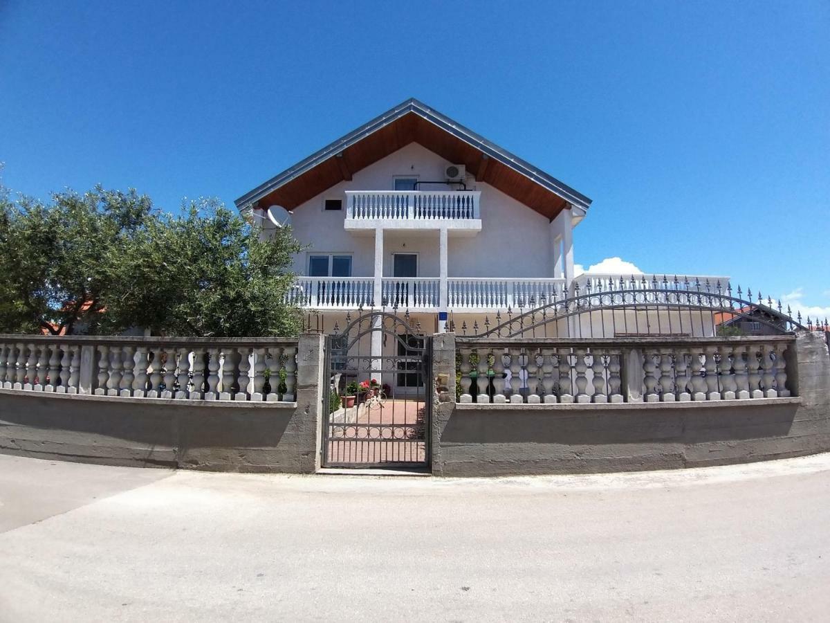 Sunny Apartment Jukic With Sea View زادار المظهر الخارجي الصورة